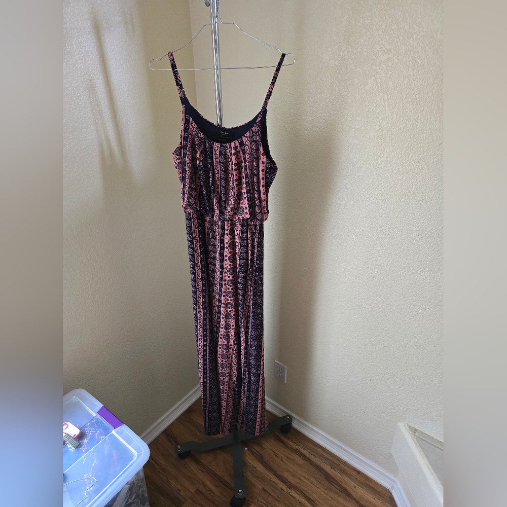 Love Ryan Sleeveless Multi Color Maxi Dress